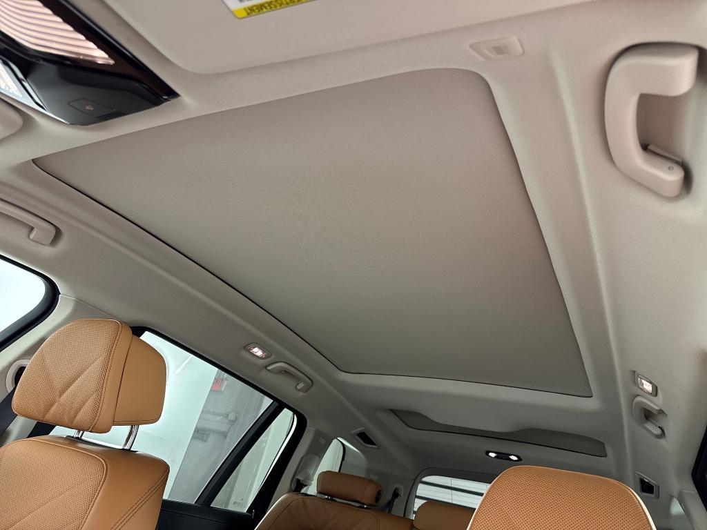 new 2026 BMW X7 car, priced at $95,530