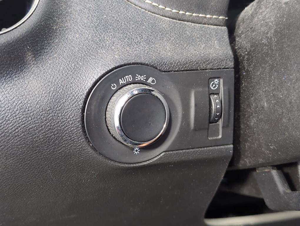 used 2013 Chevrolet Camaro car, priced at $7,999