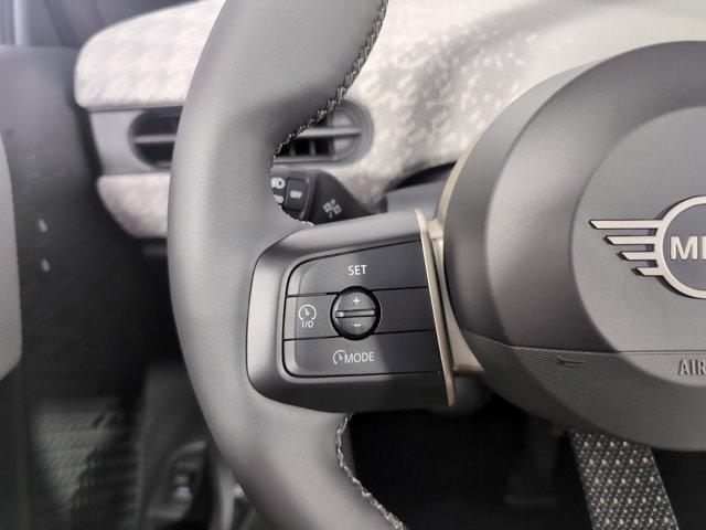 used 2025 MINI Hardtop car, priced at $28,591
