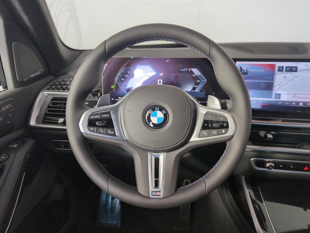 new 2026 BMW X7 car, priced at $122,425