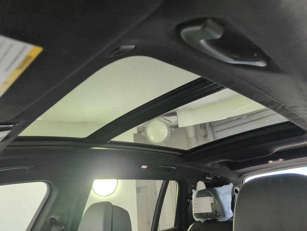 new 2026 BMW X7 car, priced at $122,425