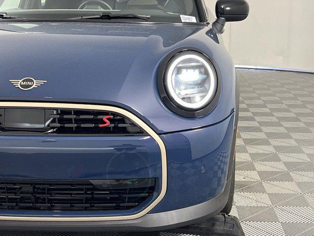 used 2025 MINI Hardtop car, priced at $29,981
