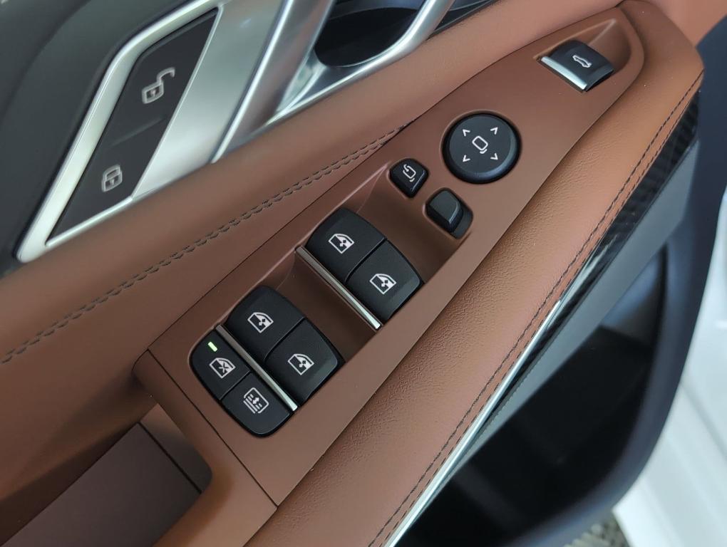 new 2026 BMW X7 car, priced at $123,550