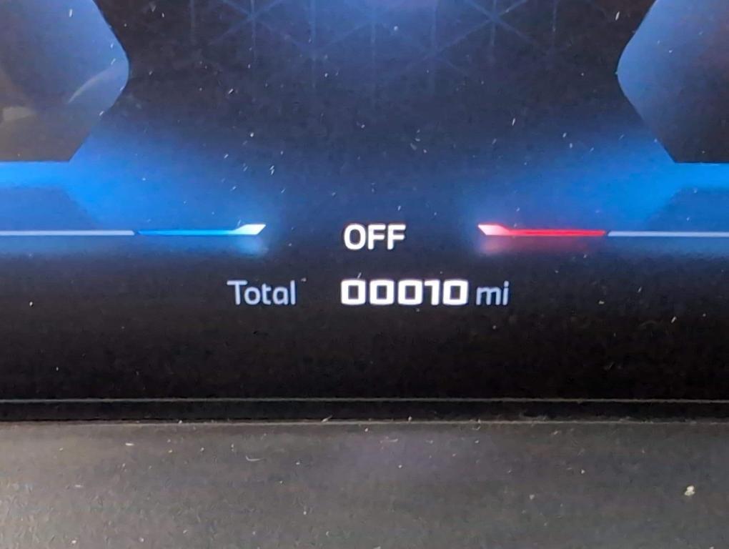 new 2026 BMW X7 car, priced at $123,550