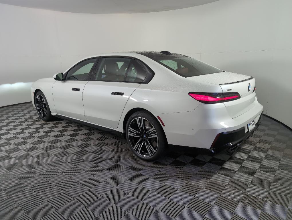 new 2025 BMW 760 car, priced at $132,125