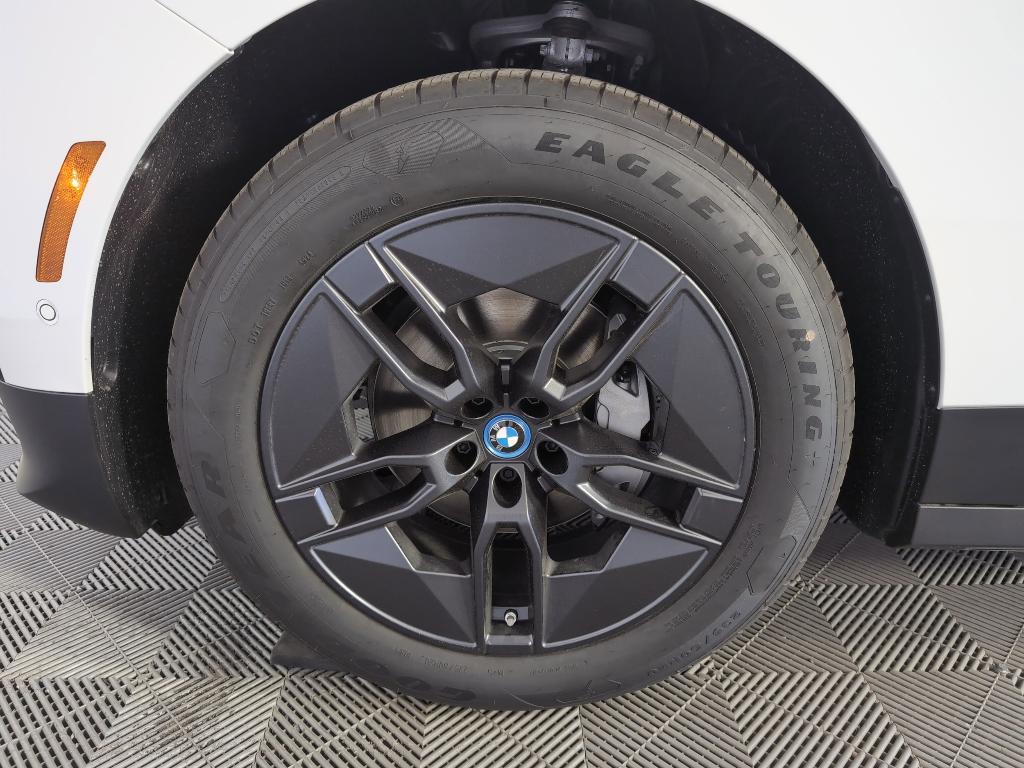 new 2025 BMW iX car, priced at $90,675