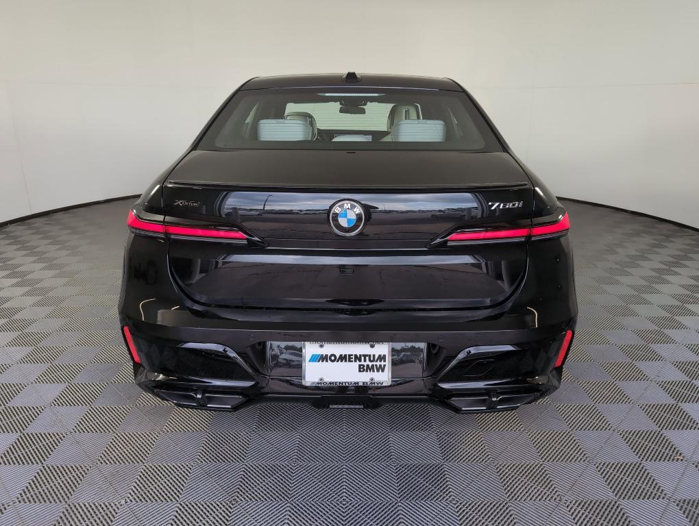 new 2025 BMW 760 car, priced at $132,225