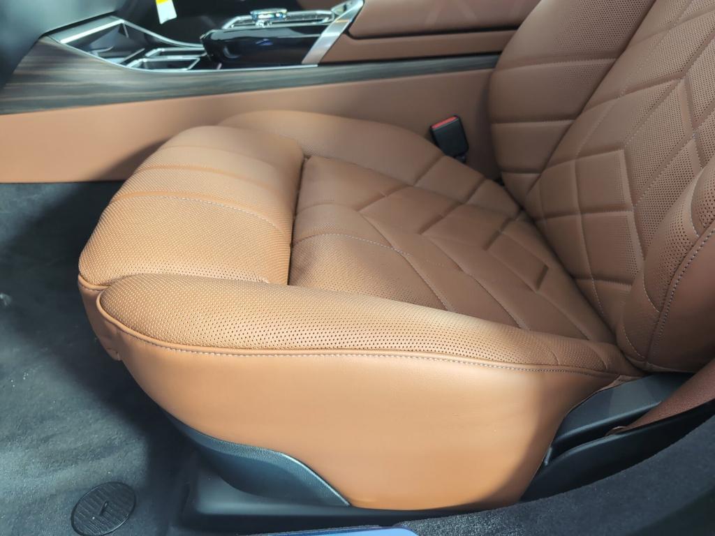 new 2025 BMW i7 car, priced at $135,375