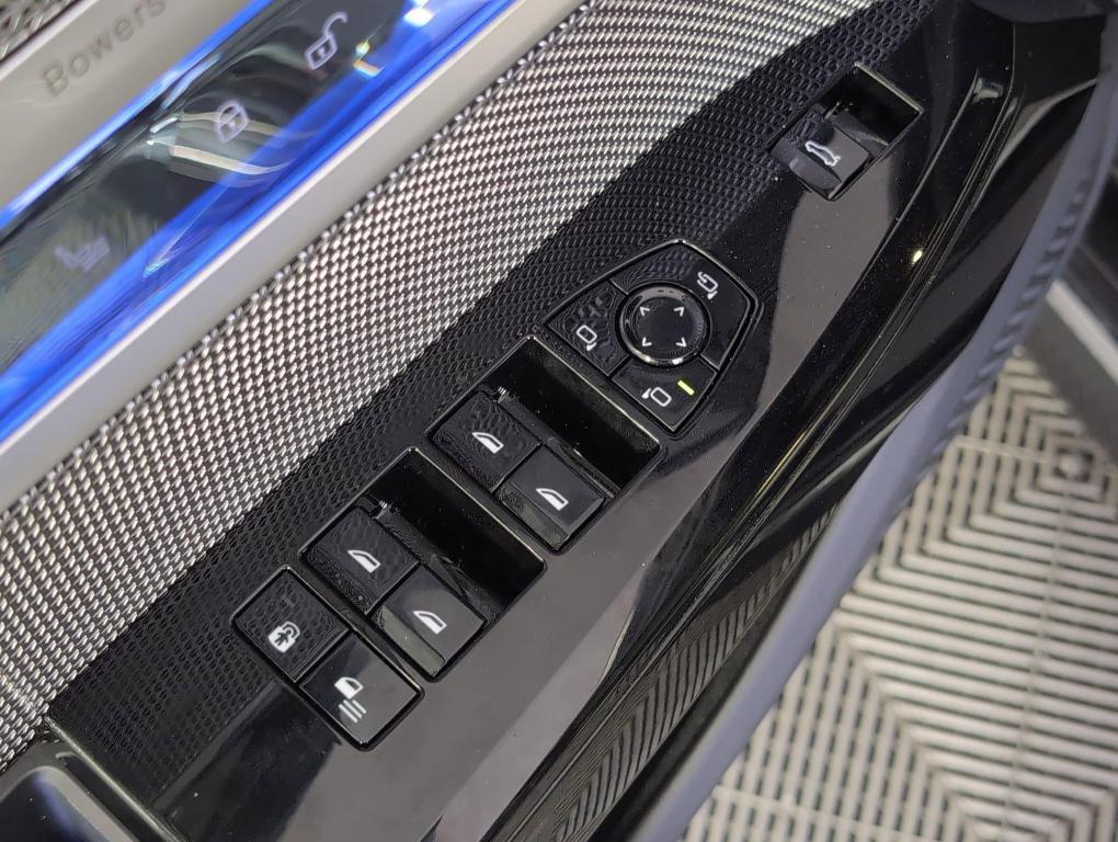 new 2025 BMW i7 car, priced at $110,925