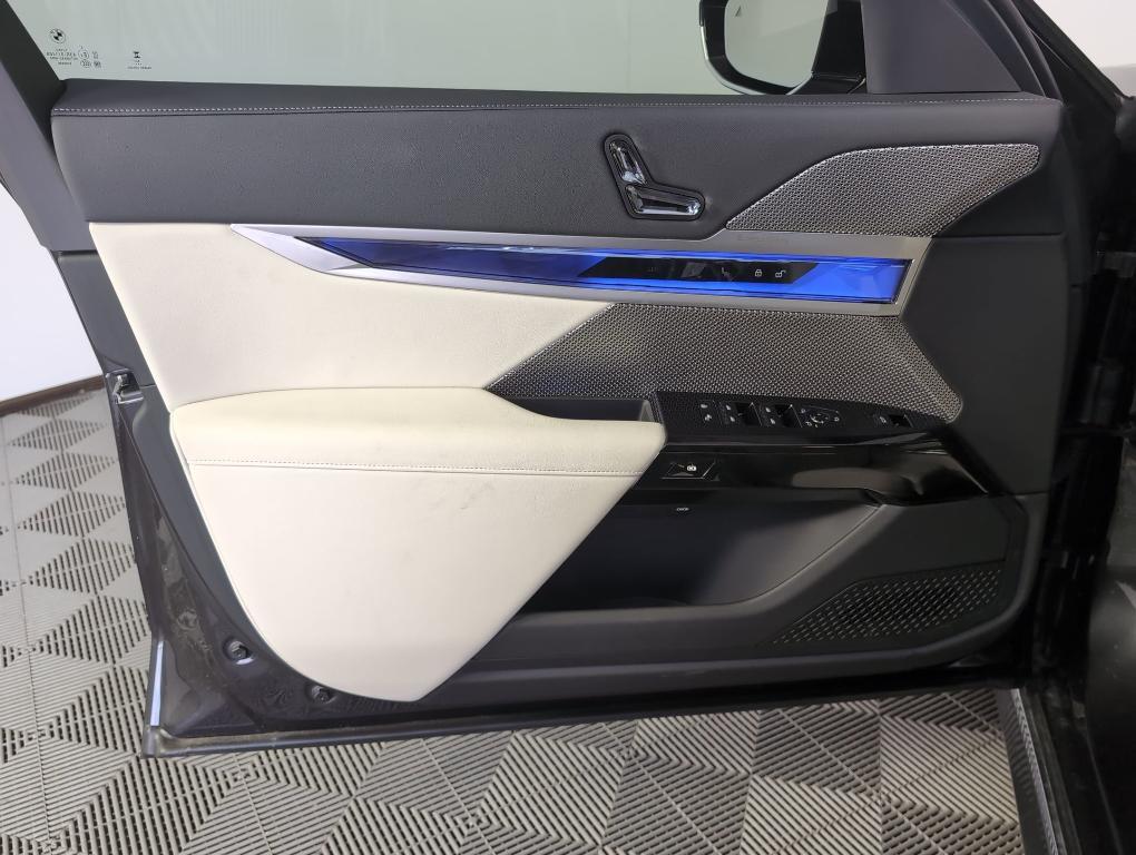 new 2025 BMW i7 car, priced at $110,925