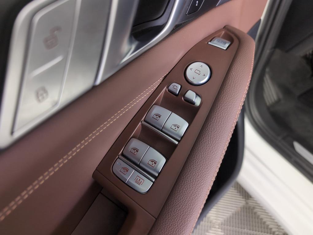 used 2022 BMW X7 car, priced at $55,498