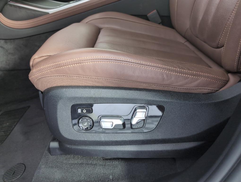 used 2022 BMW X7 car, priced at $55,498