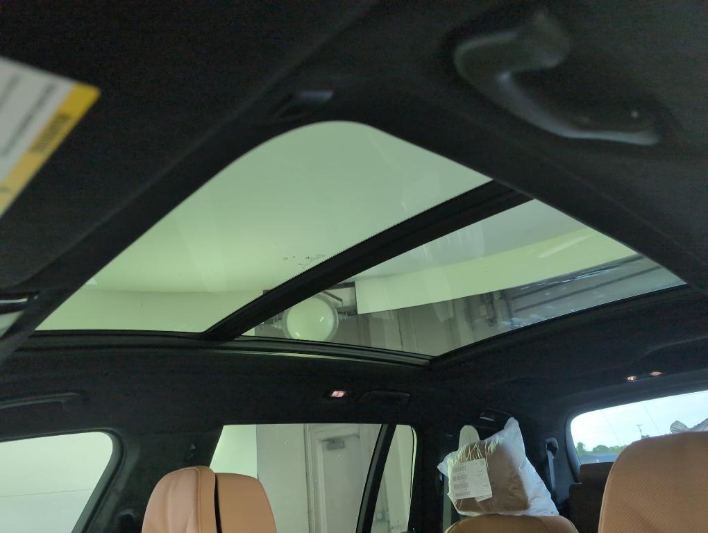 new 2026 BMW X7 car, priced at $98,130