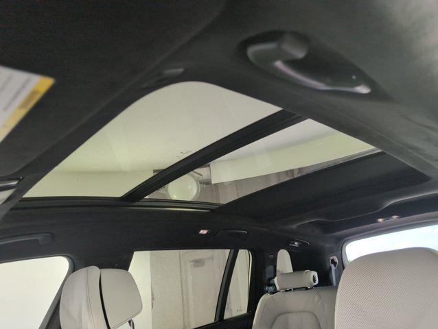 new 2026 BMW X7 car, priced at $95,580