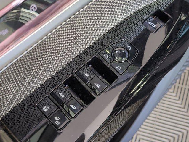 new 2025 BMW i7 car, priced at $129,025