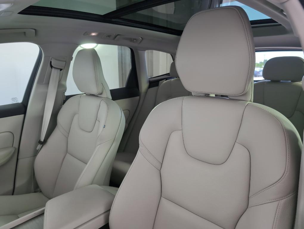 used 2023 Volvo XC60 car, priced at $34,999