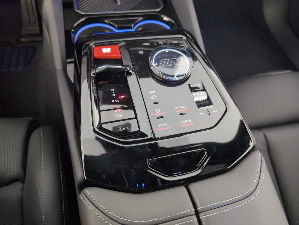 new 2026 BMW M5 car, priced at $134,225