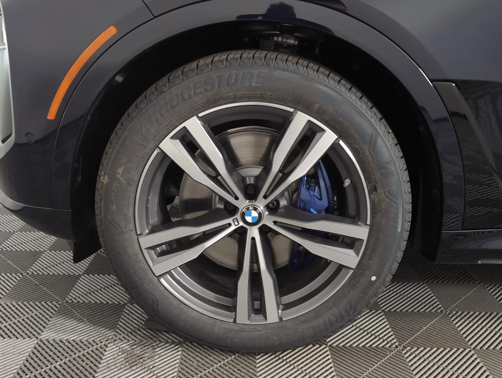 new 2026 BMW X7 car, priced at $104,475