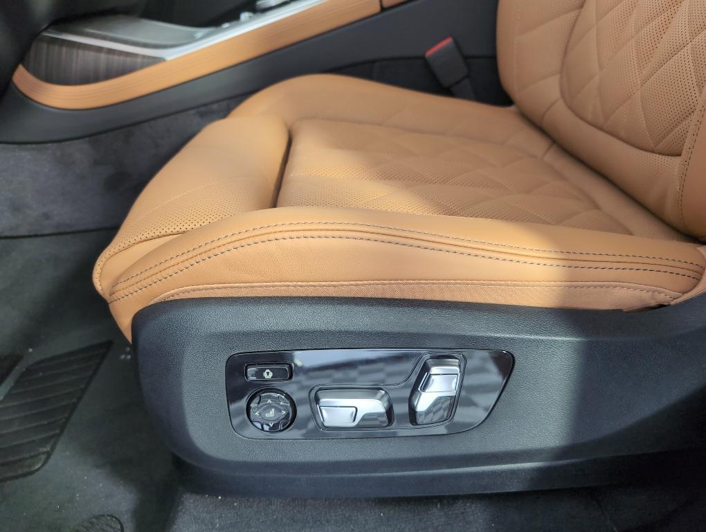 new 2026 BMW X7 car, priced at $93,830