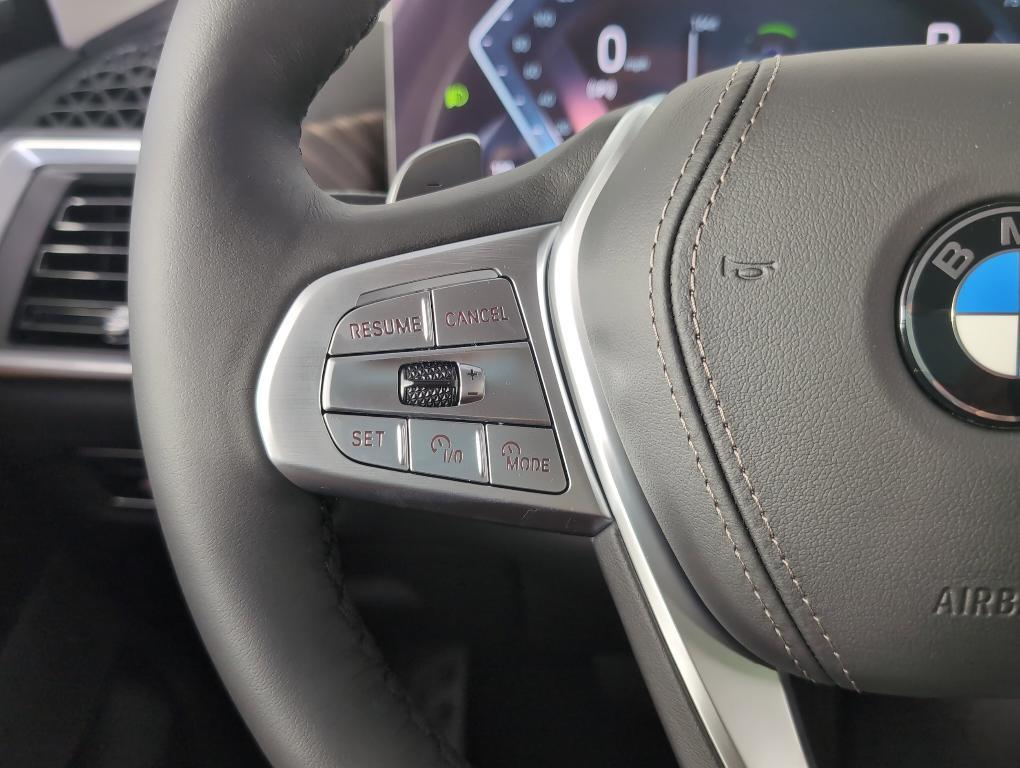 new 2026 BMW X7 car, priced at $93,830