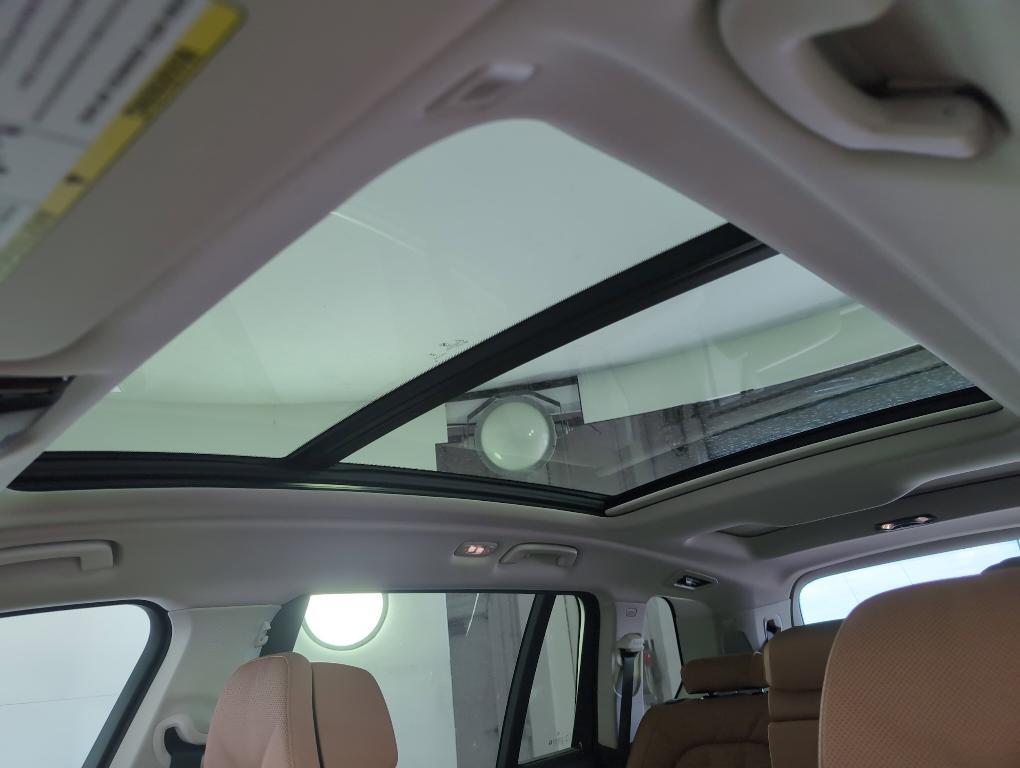 new 2026 BMW X7 car, priced at $93,830