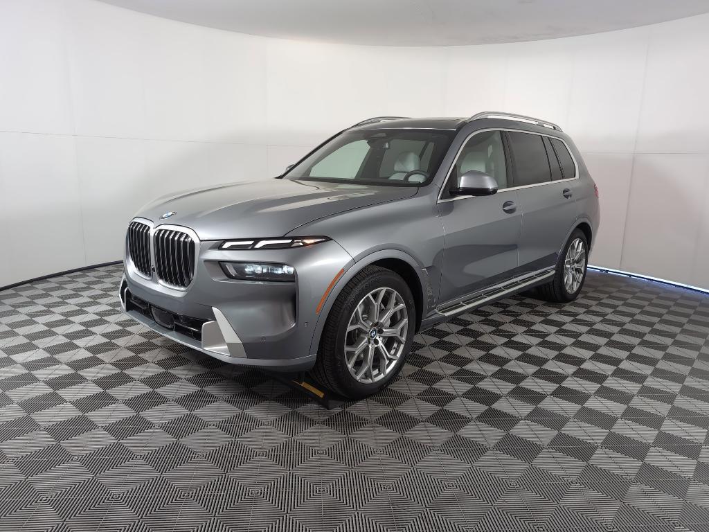 new 2025 BMW X7 car, priced at $87,775
