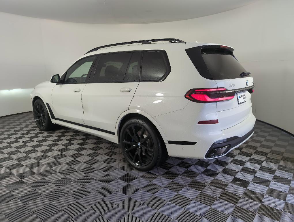 new 2026 BMW X7 car, priced at $96,680