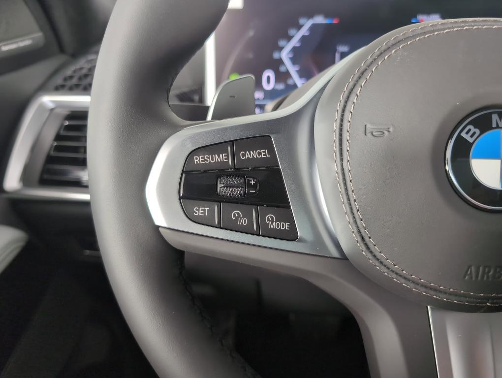 new 2026 BMW X7 car, priced at $96,680