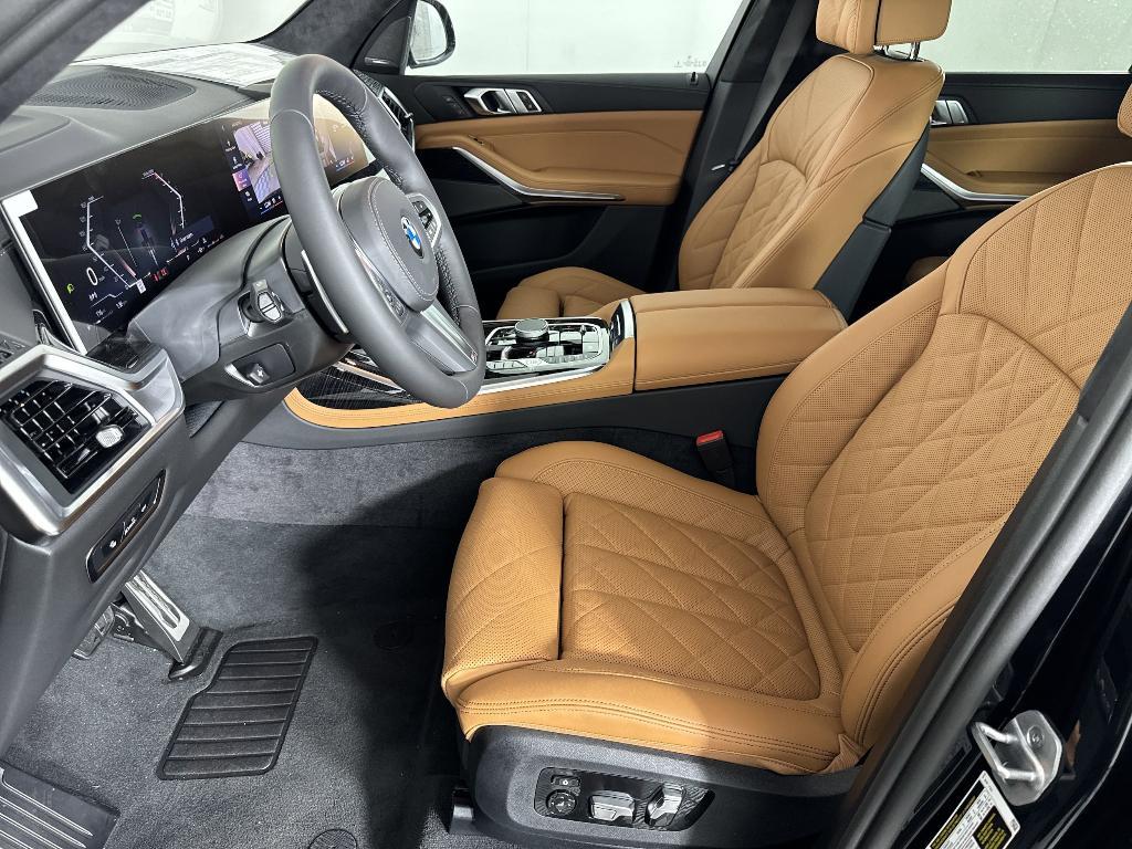 new 2026 BMW X7 car, priced at $90,725