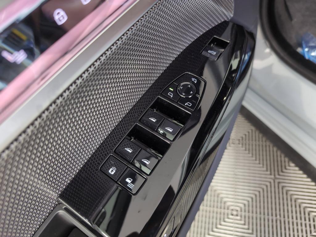 new 2025 BMW 750e car, priced at $123,575