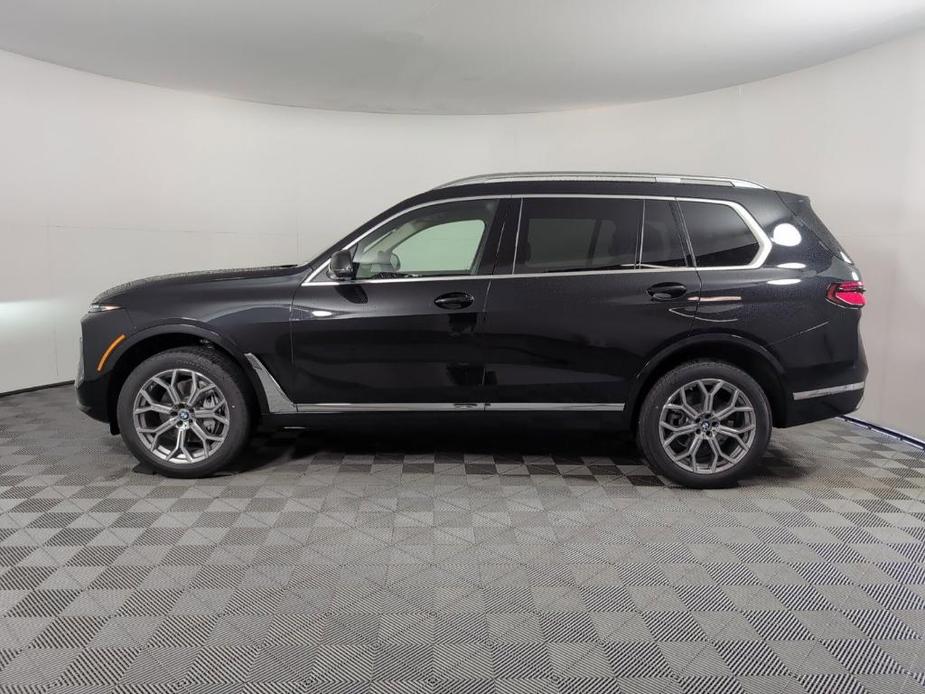 new 2025 BMW X7 car, priced at $92,195