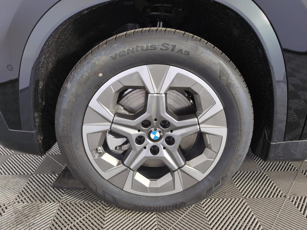 new 2025 BMW X1 car, priced at $45,275