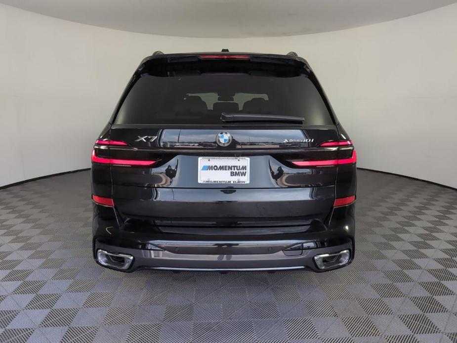 new 2025 BMW X7 car, priced at $90,075