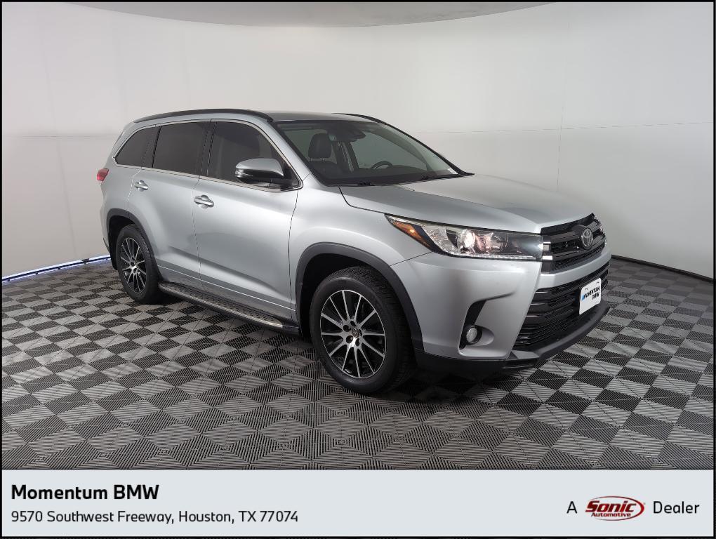 used 2017 Toyota Highlander car, priced at $22,499