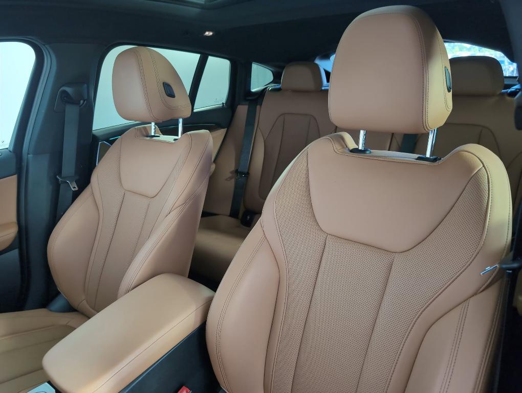 used 2023 BMW X4 car, priced at $42,999