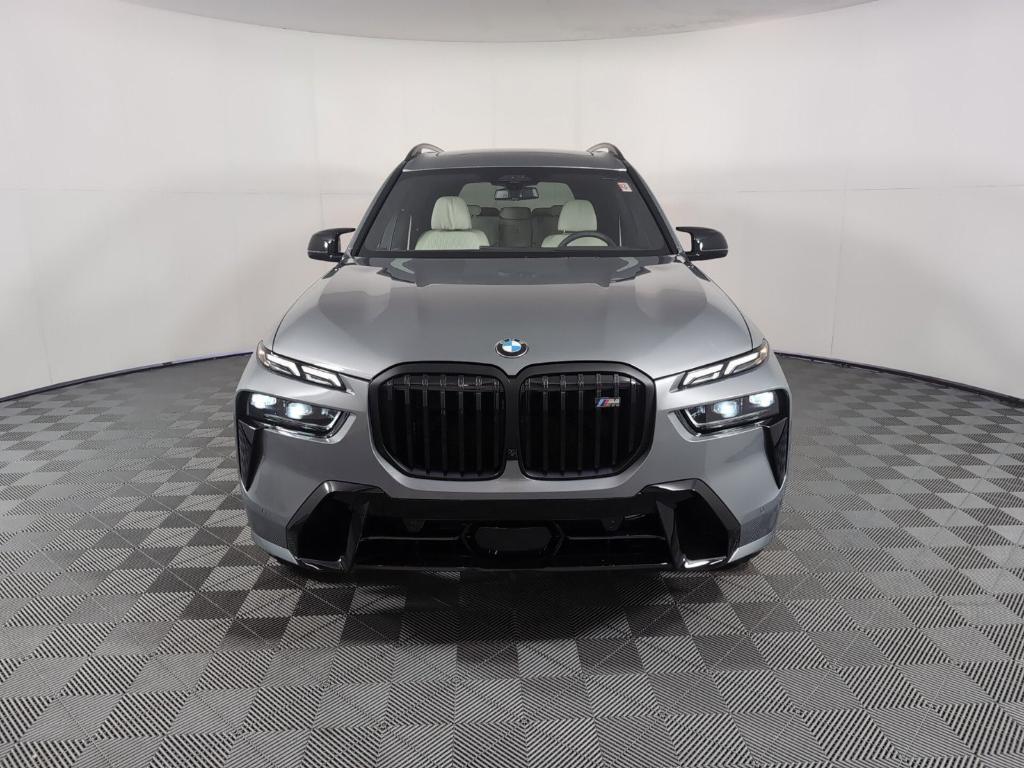 new 2025 BMW X7 car, priced at $117,005