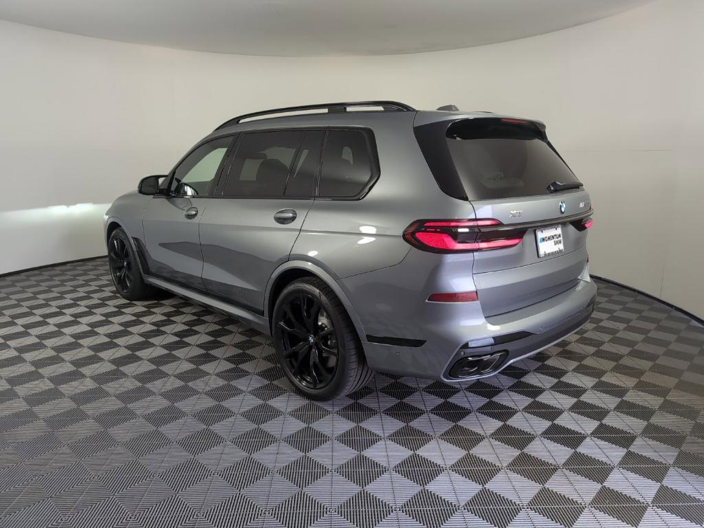 new 2025 BMW X7 car, priced at $117,005