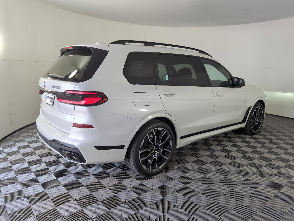 new 2026 BMW X7 car, priced at $118,030