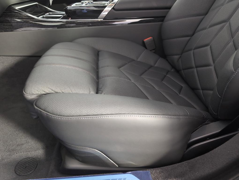 new 2025 BMW i7 car, priced at $116,000