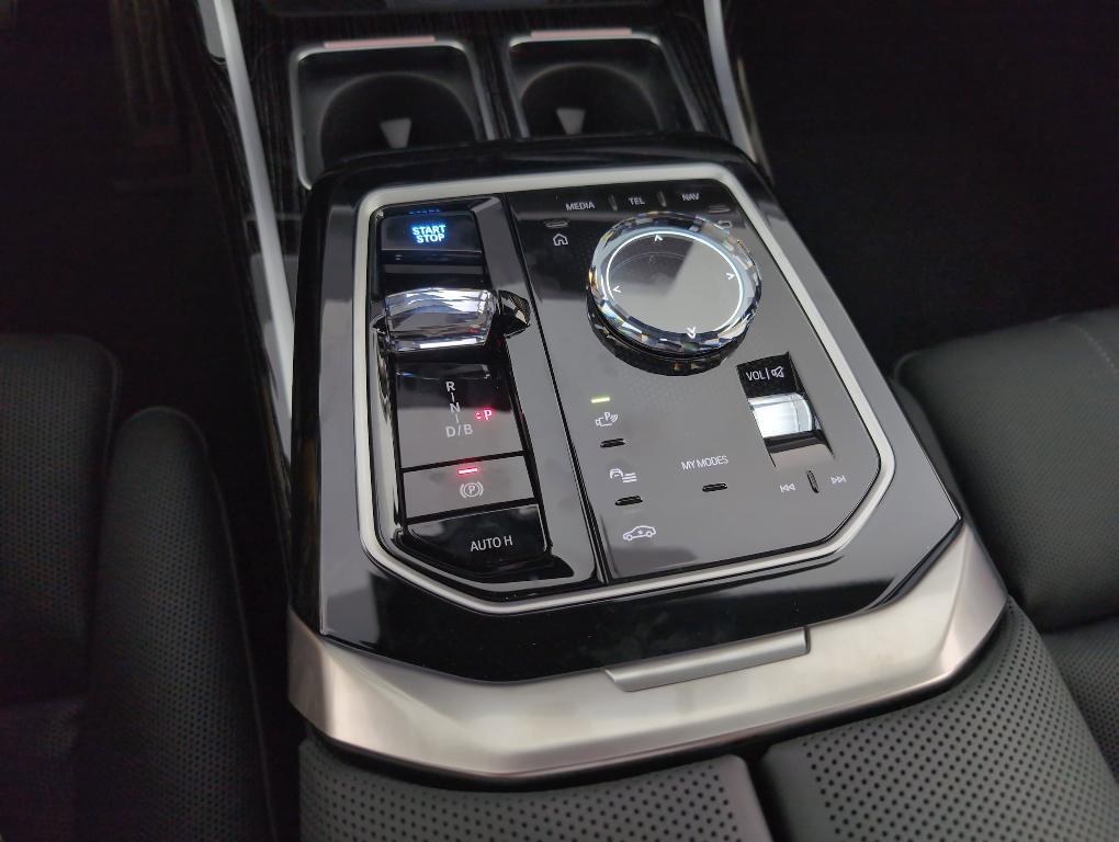 new 2025 BMW i7 car, priced at $116,000