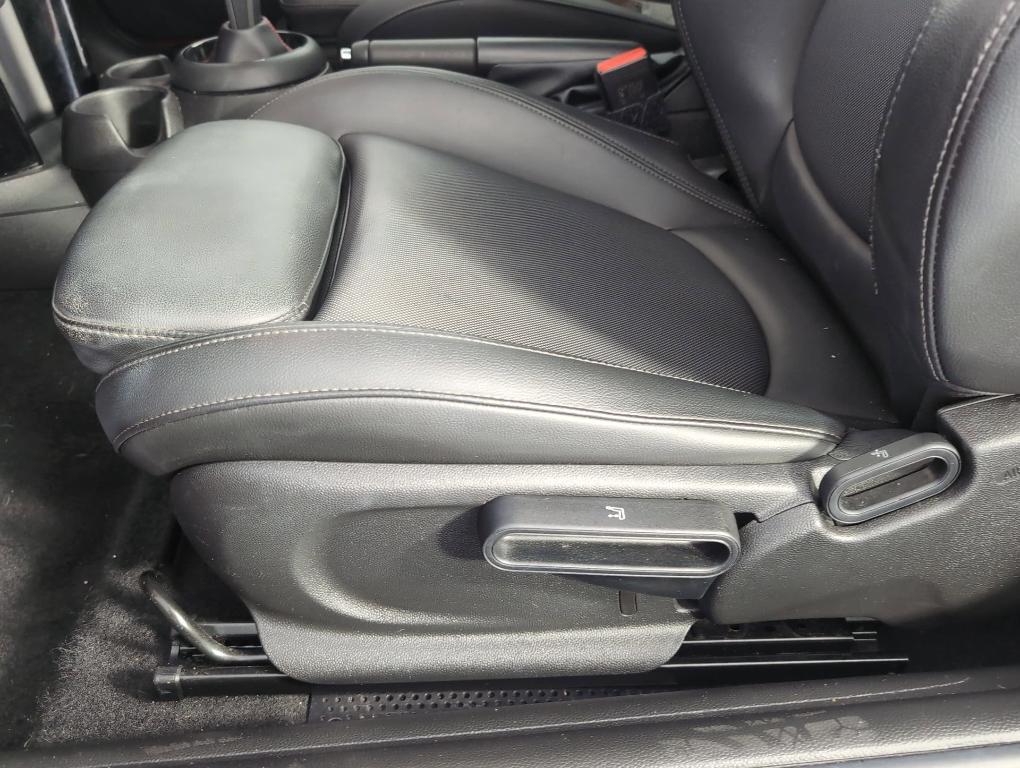 used 2020 MINI Hardtop car, priced at $18,999