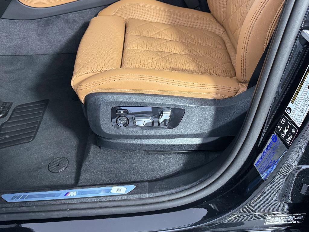 new 2026 BMW X7 car, priced at $95,650