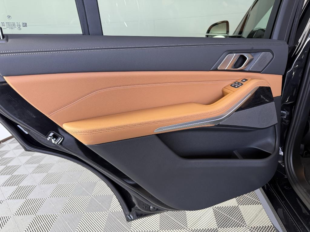 new 2026 BMW X7 car, priced at $95,650
