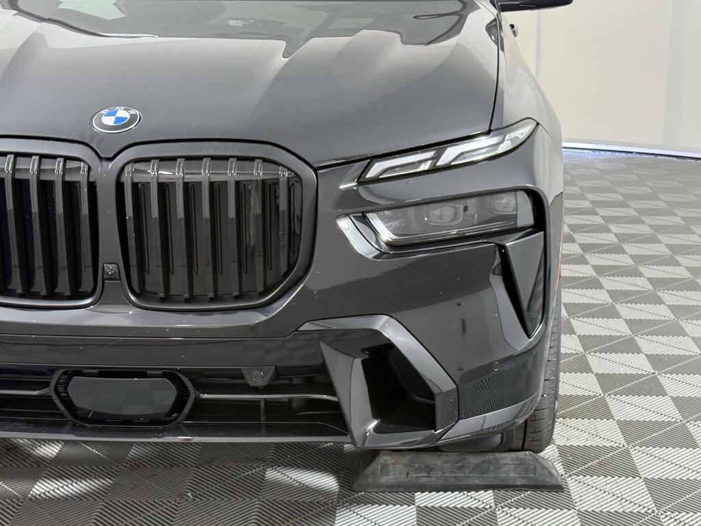 new 2026 BMW X7 car, priced at $95,650