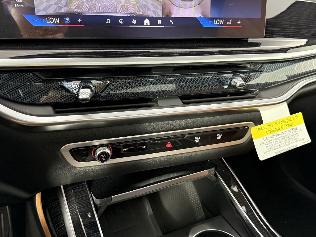 new 2026 BMW X7 car, priced at $95,650