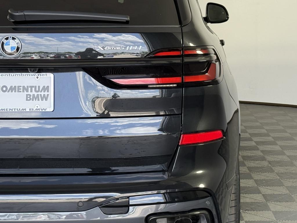 new 2026 BMW X7 car, priced at $95,650
