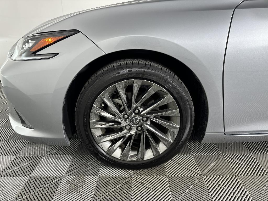 used 2024 Lexus ES 350 car, priced at $47,999