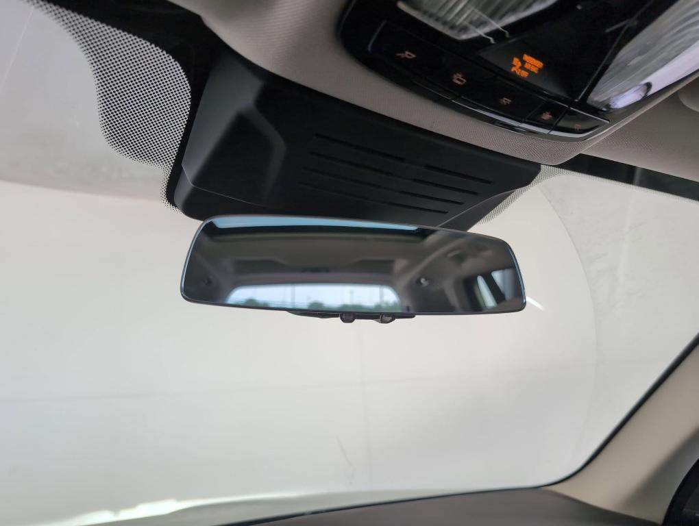 new 2026 BMW X7 car, priced at $101,710