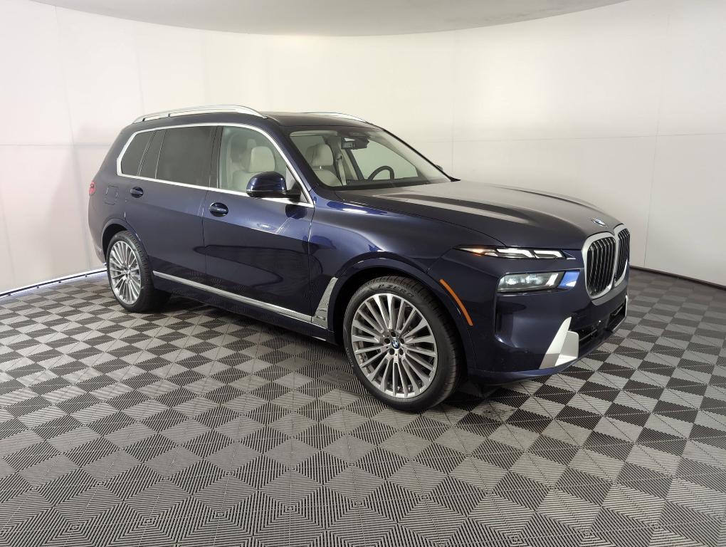 new 2026 BMW X7 car, priced at $101,710