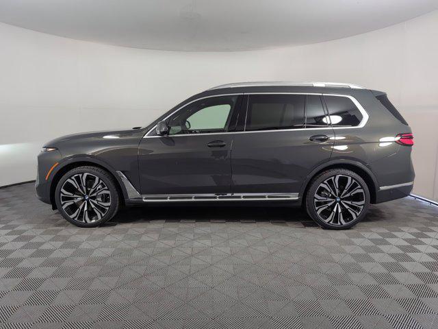 new 2025 BMW X7 car, priced at $100,905